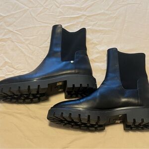 Stuart Weitzman Black Leather Chelsea Boots NWOB 10B